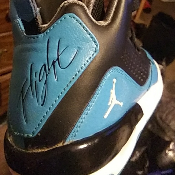 Women Jordan Flight - Picture 3 of 3